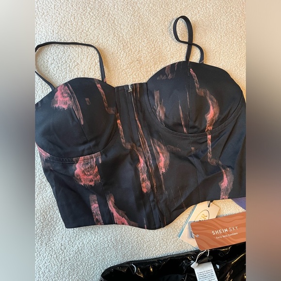 Bustier Burlesque Style Bundle. 3 items. NWT. Sizes XS/2 (skirt) & S (tops) - Picture 2 of 6